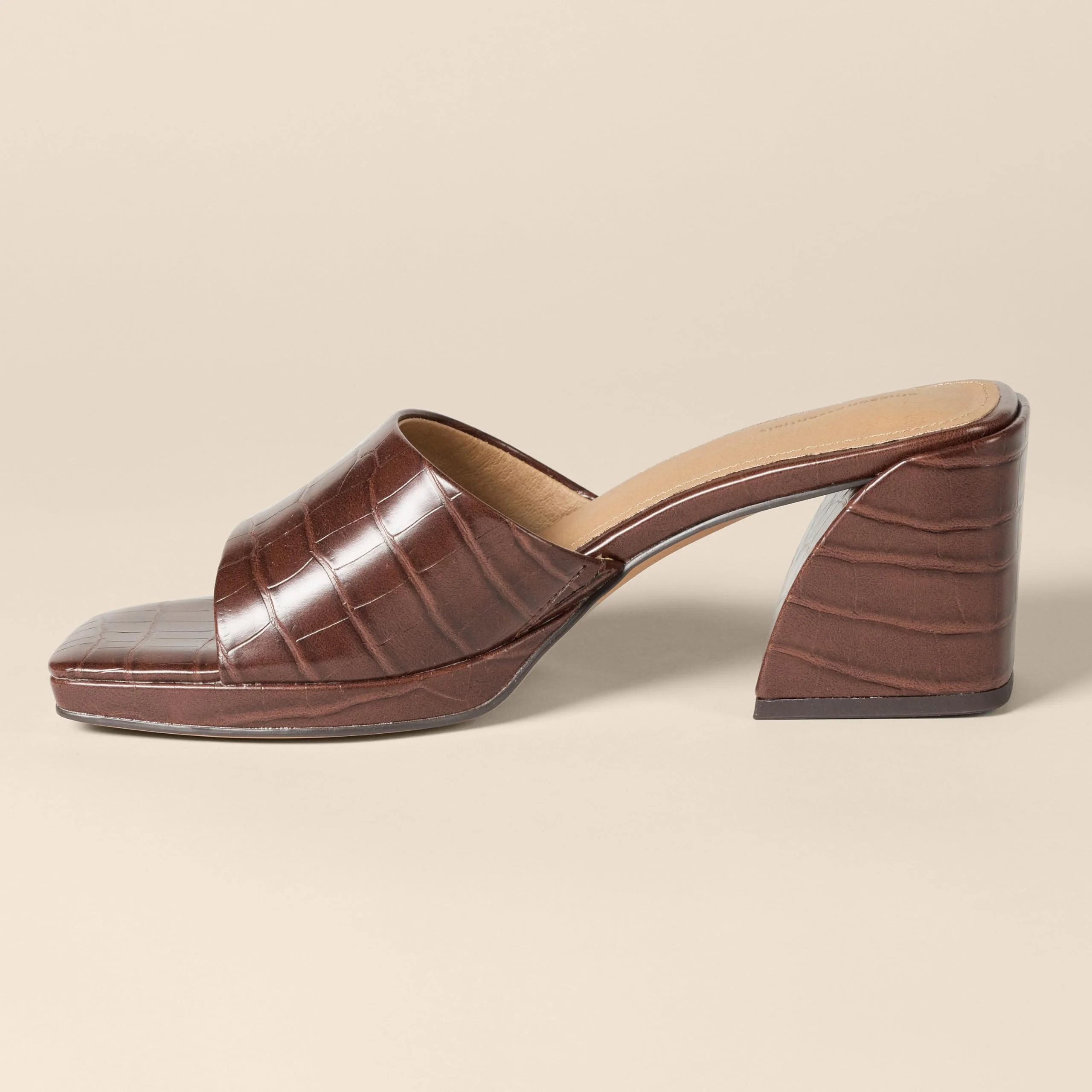 Amazon Essentials brown block-heel mule photo 3