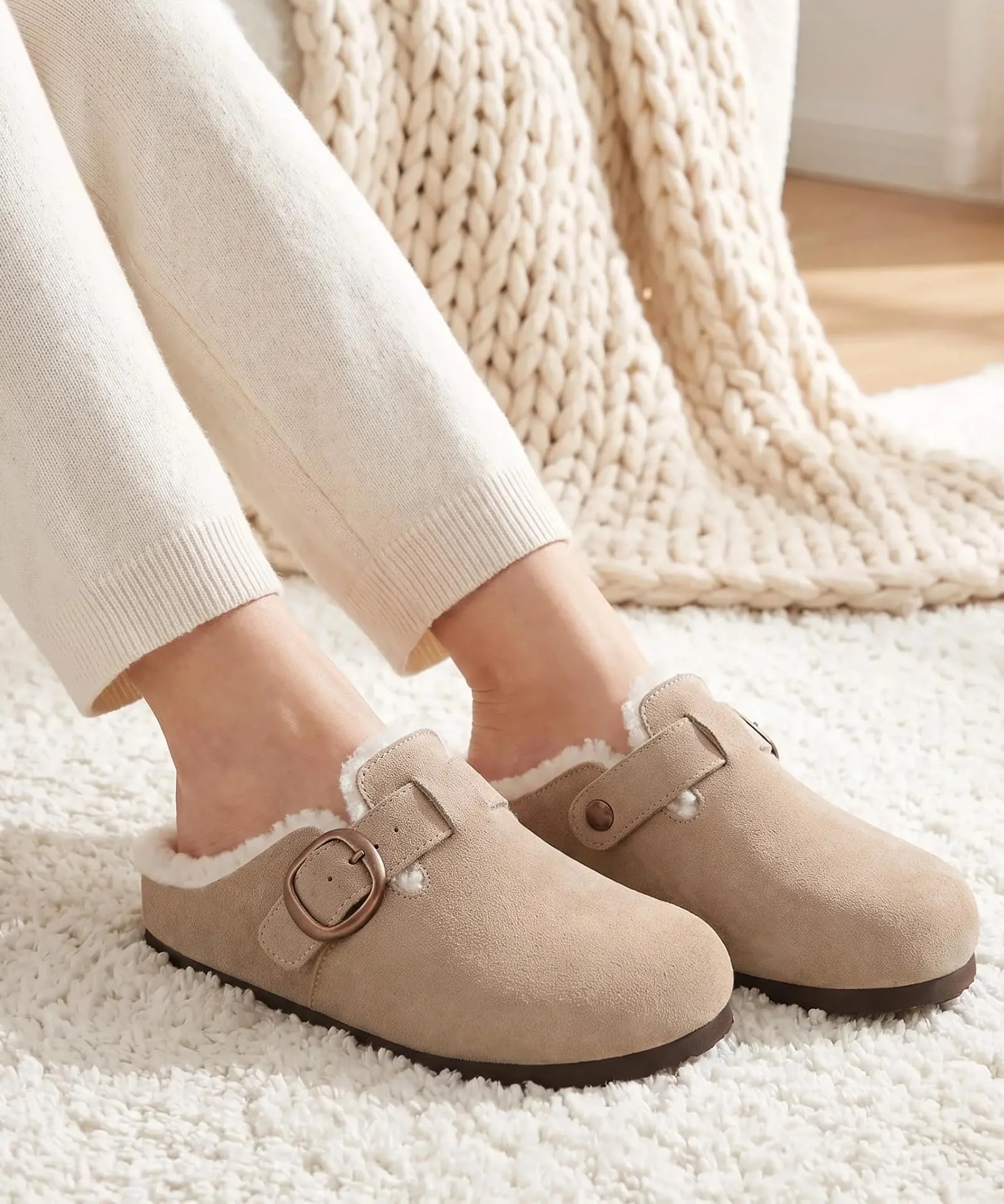 Eyriphy Beige Fuzzy-Lined Buckle Clog photo 2
