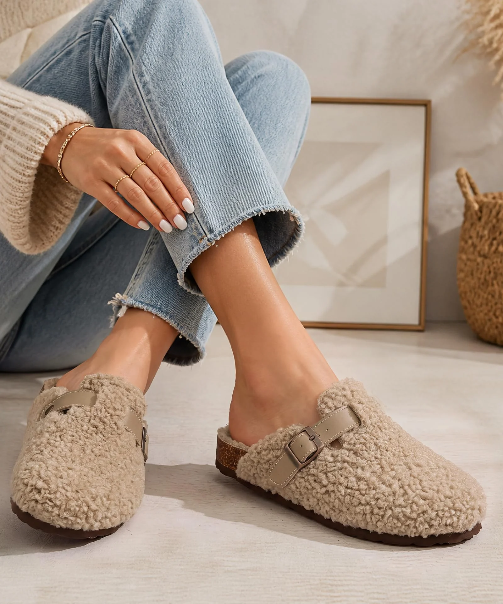 KIDMI Beige Sherpa-Lined Buckle Clog photo 2