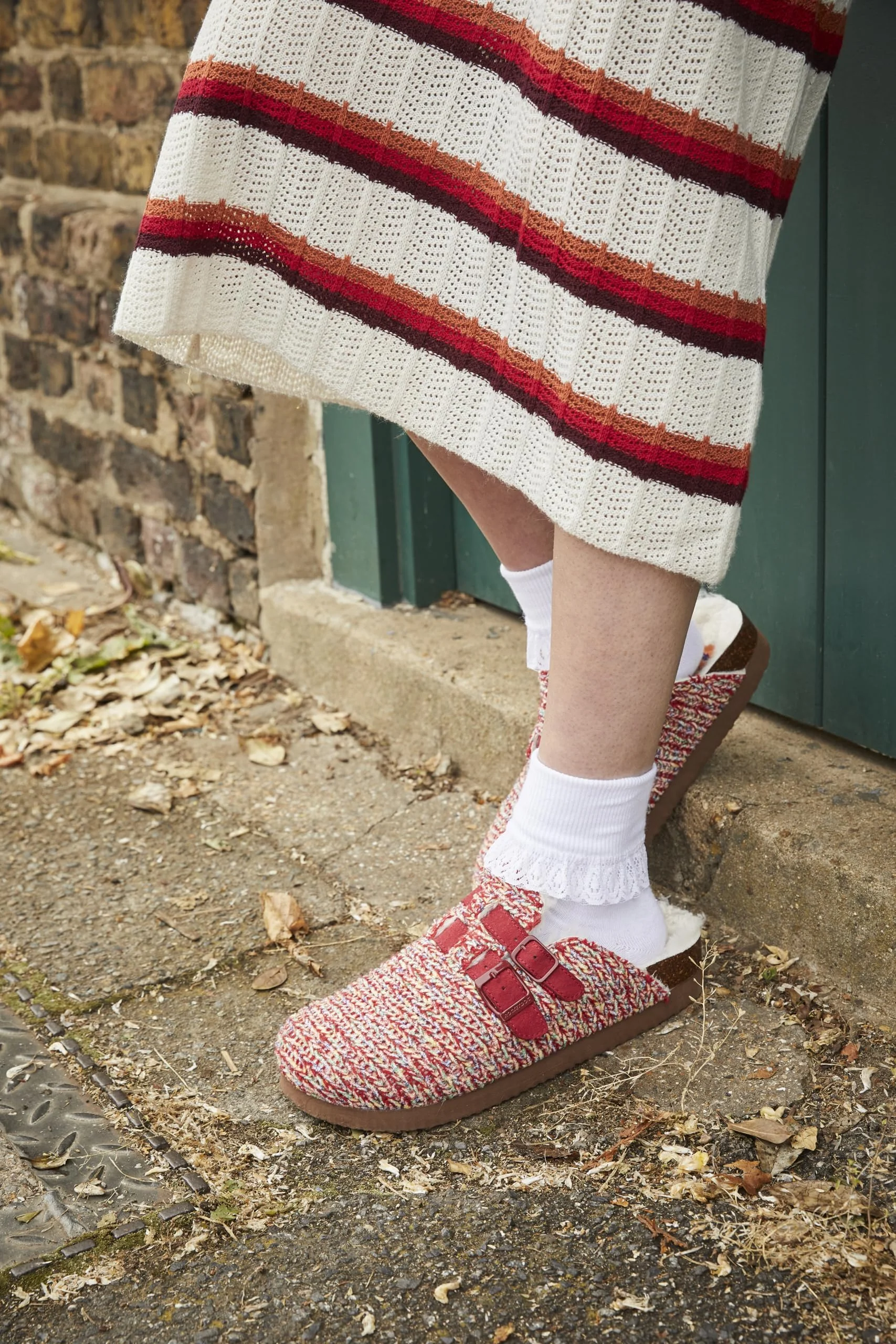 Rocket Dog red and white woven buckle mule photo 2