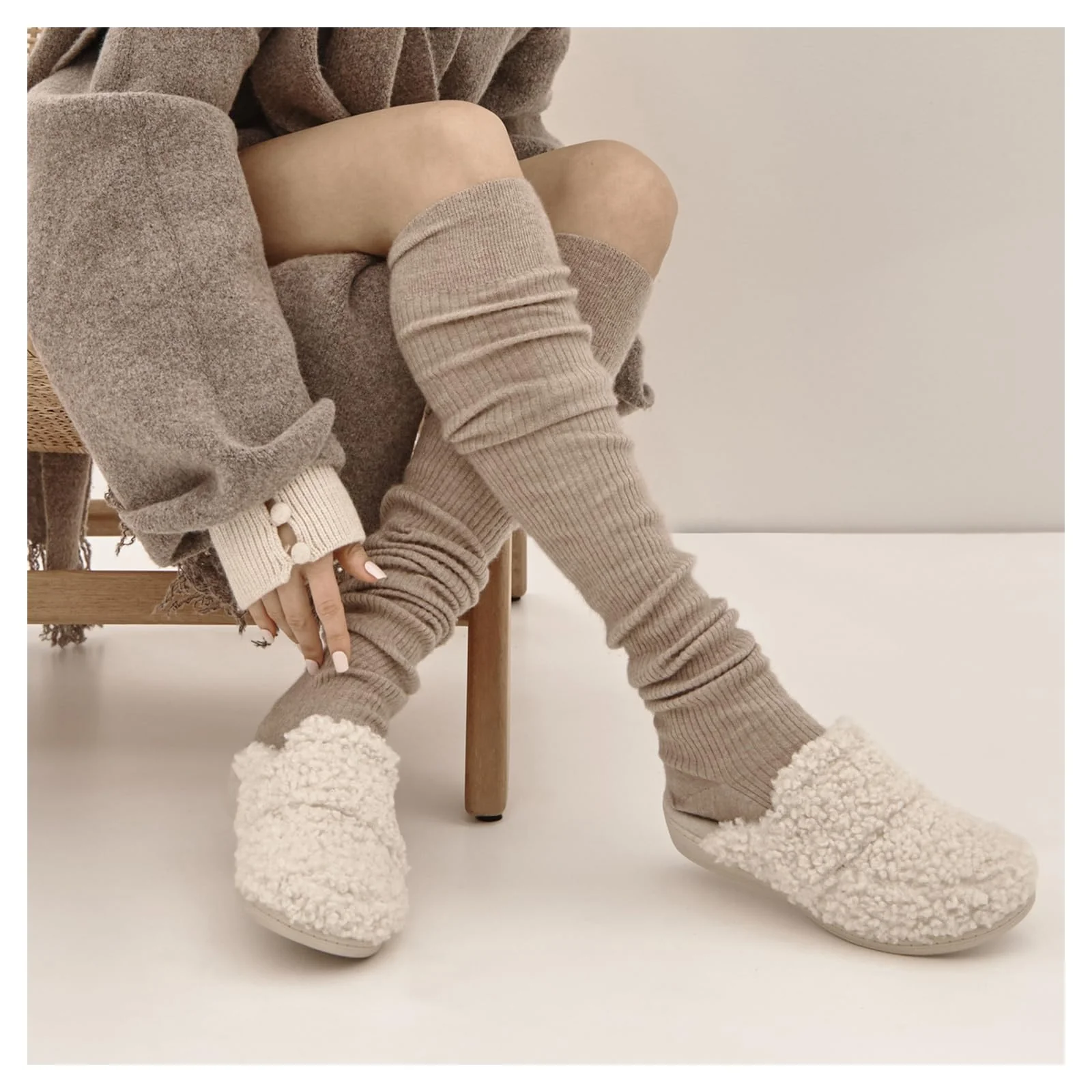 Vionic cream fuzzy slipper photo 2
